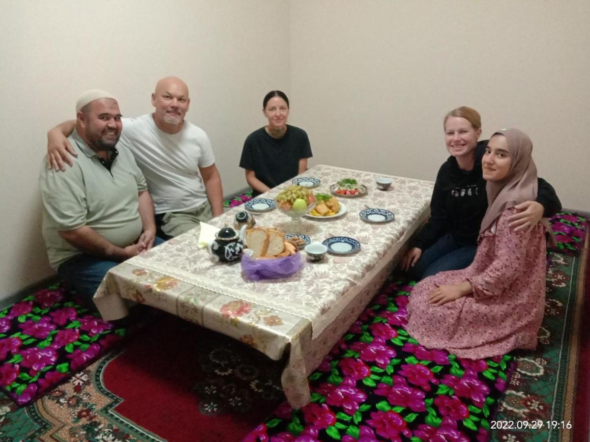 In Center Of Bukhara Family Guest House Mirg'Iyos Exterior foto
